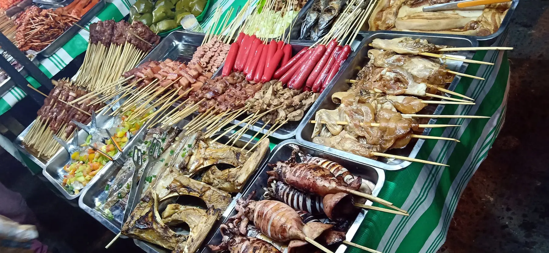 Roxas Avenue night market